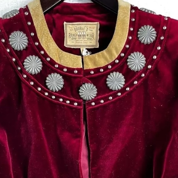 Double D Ranch Velvet Concho Beaded Womens Western Bolero - Picture 5 of 9